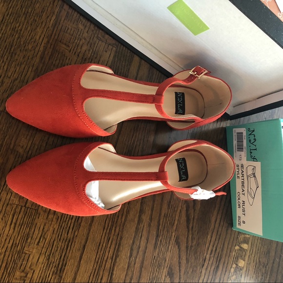 *new* Rust NYLA flats from Modcloth - Picture 2 of 7